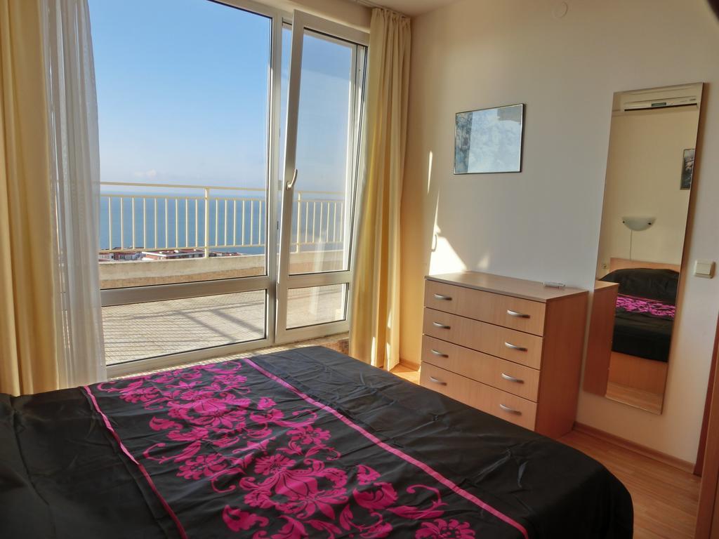 Panoramic Sea View Apartment Crown, Pools And Beach, Sveti Vlas Exterior foto